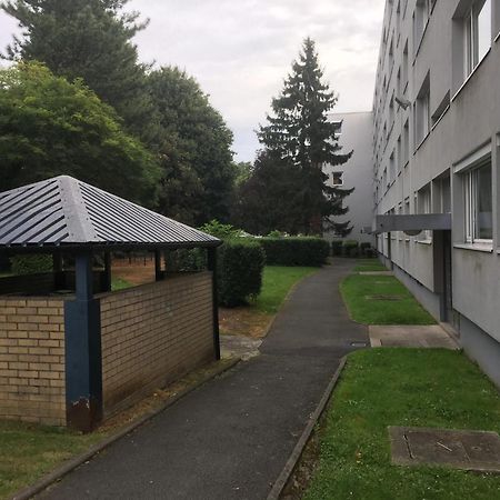 Au Petit Bonheur Imprevu Lejlighed Douai Eksteriør billede